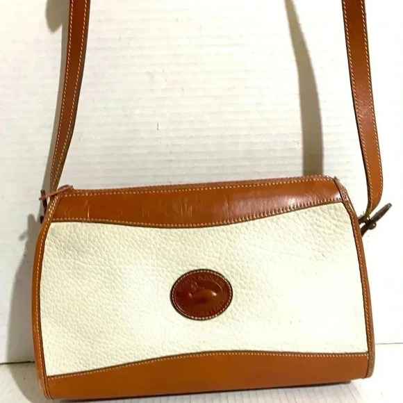 Dooney Bourke vintage Crossbody Handbag - Picture 3 of 9